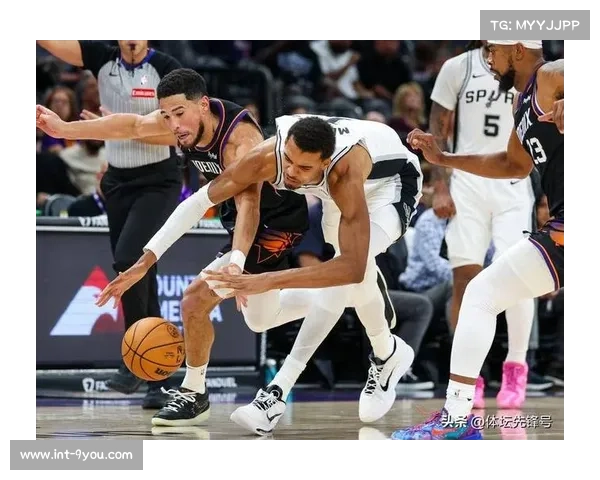雷霆主场14战全胜，马刺携七连胜挑战西部榜首